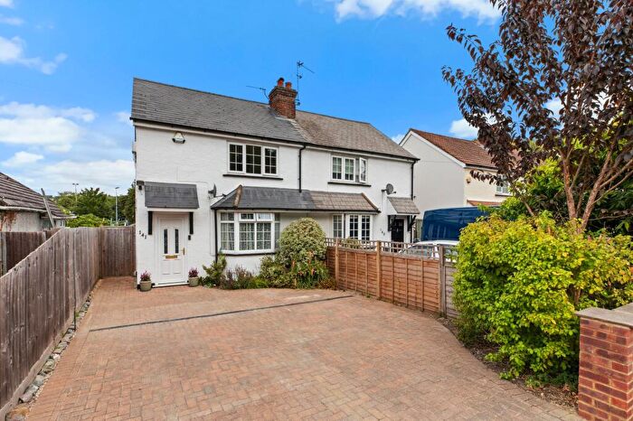 2 Bedroom Semi-Detached House For Sale In Kingsmead Road, Loudwater, HP11
