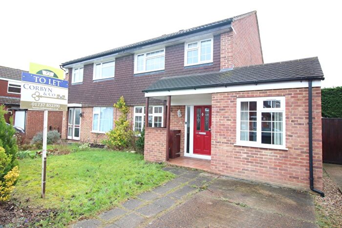 4 Bedroom Semi Detached House To Rent In Poynes Road, Horley, RH6