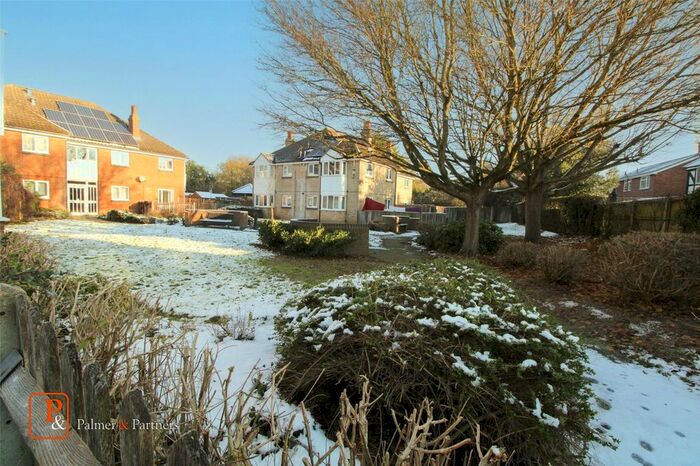 1 Bedroom Flat To Rent In Rogation Close, Colchester, Essex, CO3