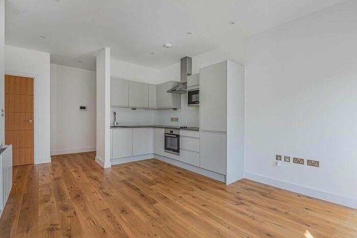 1 Bedroom Flat To Rent In Hill View Apartments, Henley-On-Thames, RG9