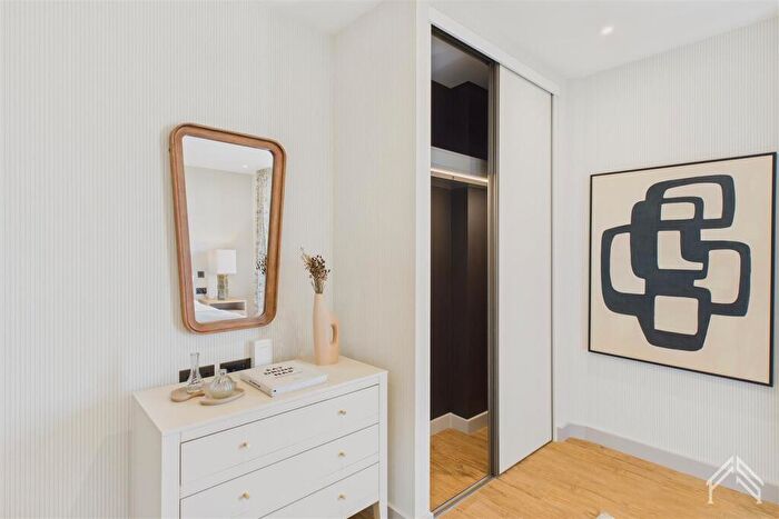 2 Bedroom Apartment To Rent In The Eades London, Selborne Road, E17