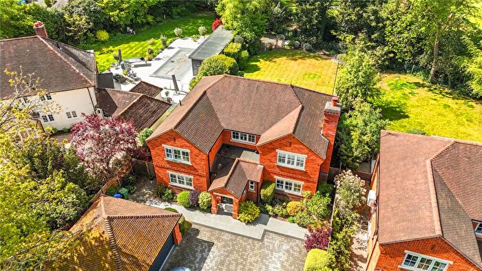 5 Bedroom Detached House For Sale In Upper Chobham Road, Camberley, Surrey, GU15