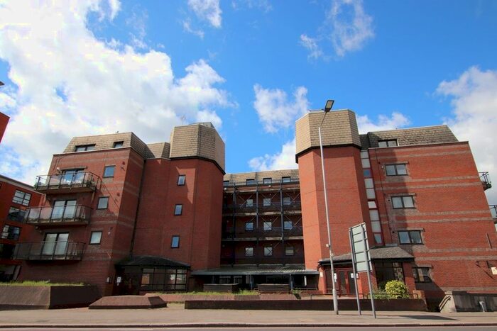 1 Bedroom Flat To Rent In Royal Court, Reading, Reading, RG1