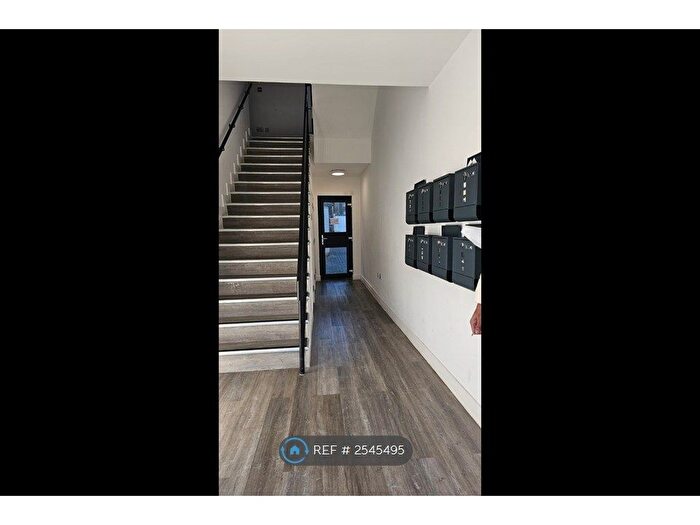 1 Bedroom Flat To Rent In Gateway Buildings, Greenford, UB6