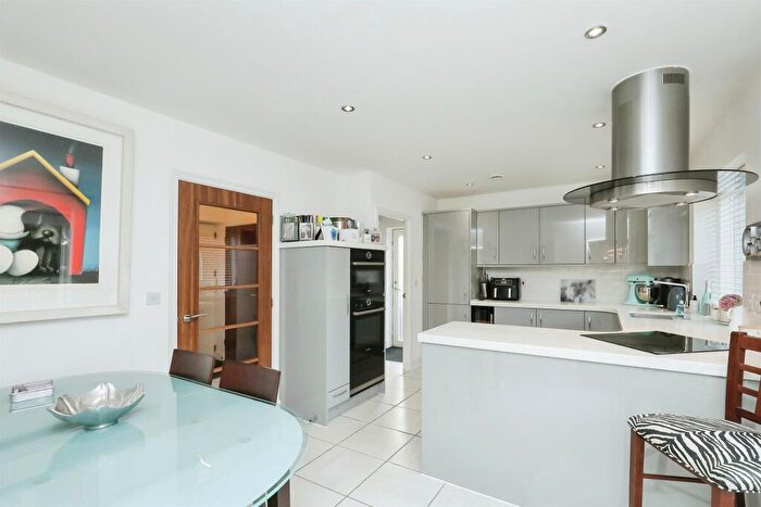 3 Bedroom Detached House For Sale In Blaxter Way, Norwich, NR7