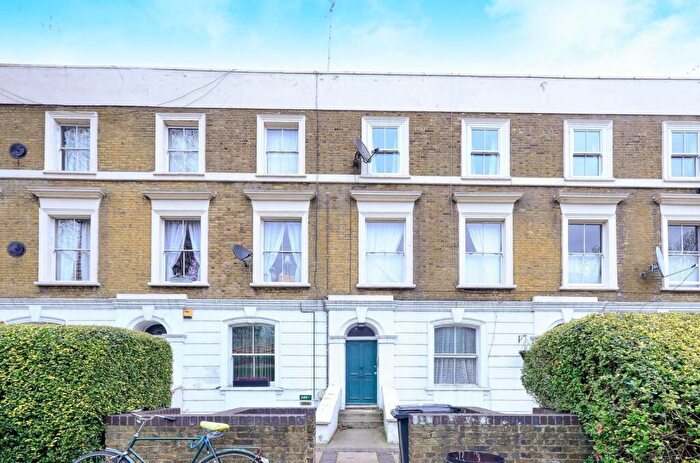 2 Bedroom Flat To Rent In City Road, Angel, London, EC1V