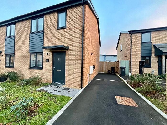 3 Bedroom Semi-Detached House To Rent In Crampton Mews, Swindon, SN3