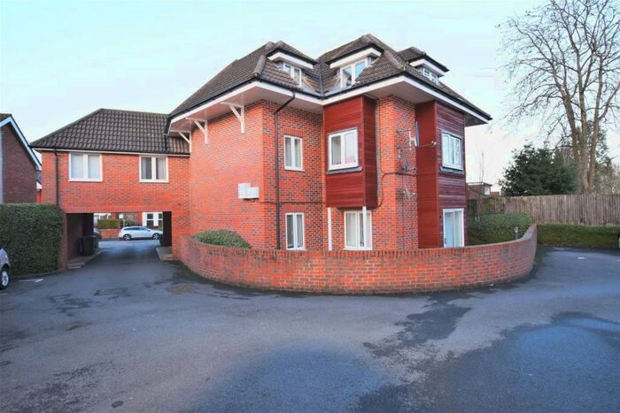 2 Bedroom Private Hall To Rent In Highfields, Richmond Gardens, Southampton, Hampshire, SO17