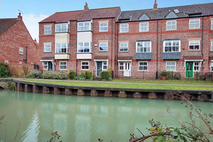 4 Bedroom Town House For Sale In Barkers Mill, Beverley, HU17
