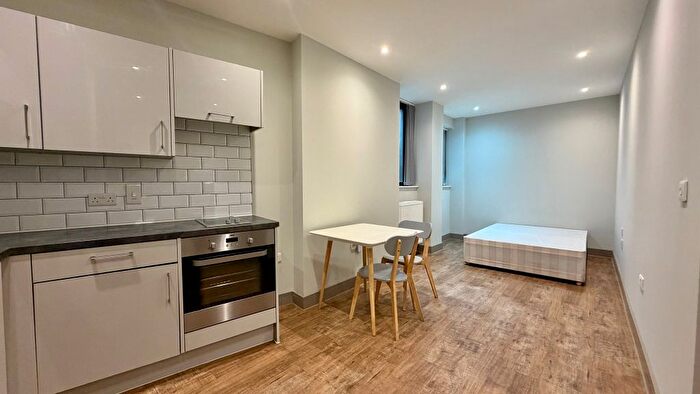 Studio To Rent In Week Street, Maidstone, ME14