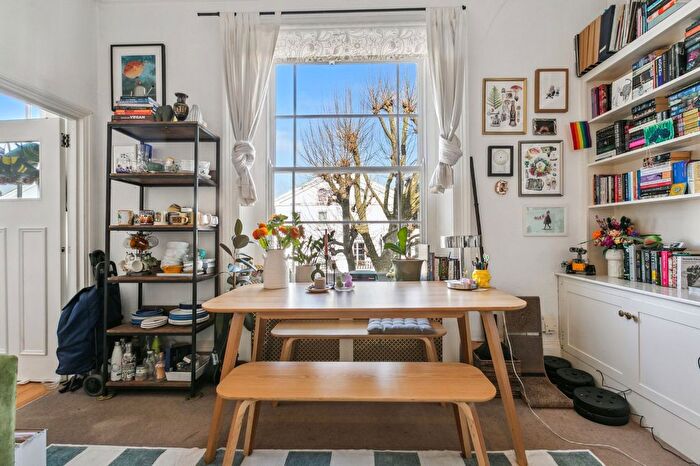 1 Bedroom Flat To Rent In St. Augustines Road, Camden, NW1