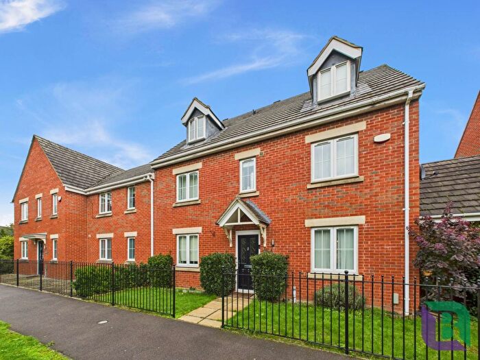 5 Bedroom End Of Terrace House For Sale In Newport Road, Milton Keynes, MK17