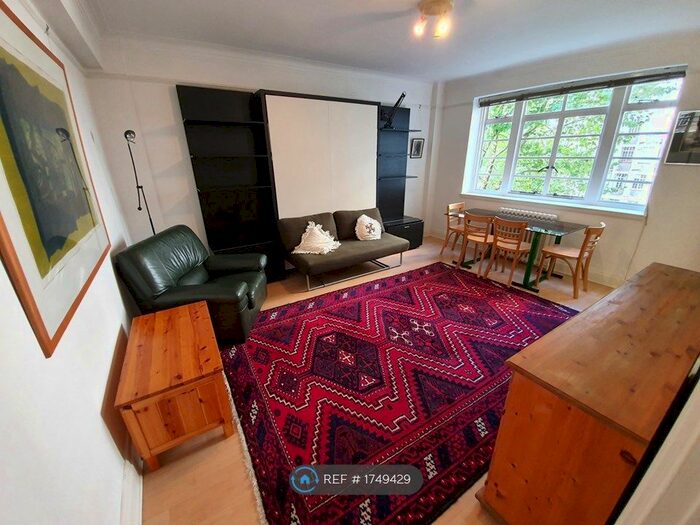 Studio To Rent In Tavistock Court, London, WC1H