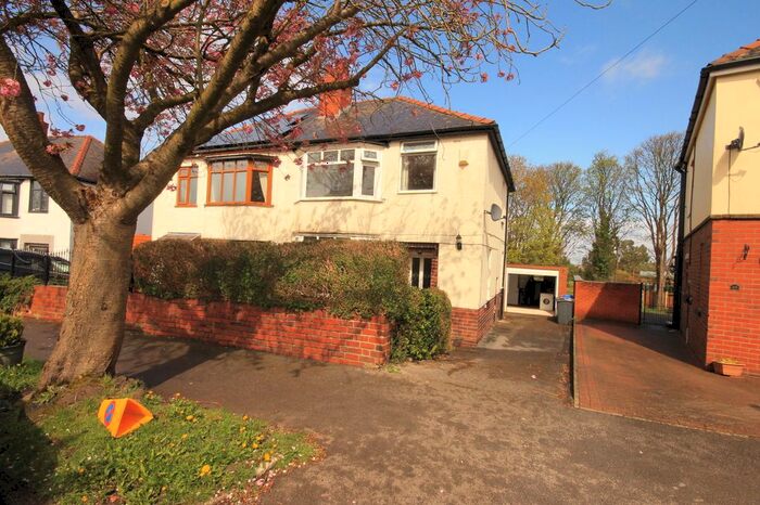 3 Bedroom Semi-Detached House To Rent In Norton Lees Crescent, Norton Lee, Sheffield, S8