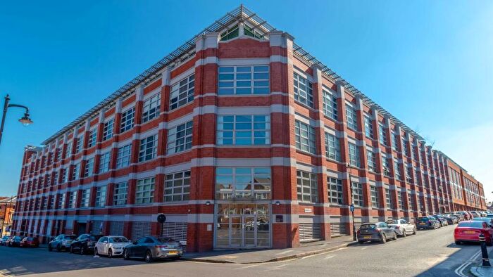 2 Bedroom Flat To Rent In Branston Btreet, Jewellery Quarter, Birmingham, B18
