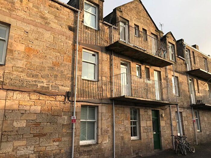 1 Bedroom Flat To Rent In Pipeland Road, St Andrews, Fife, KY16