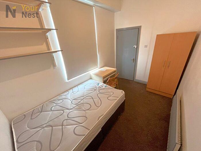 5 Bedroom End Of Terrace House To Rent In Westfield Road, Hyde Park, Leeds, LS3