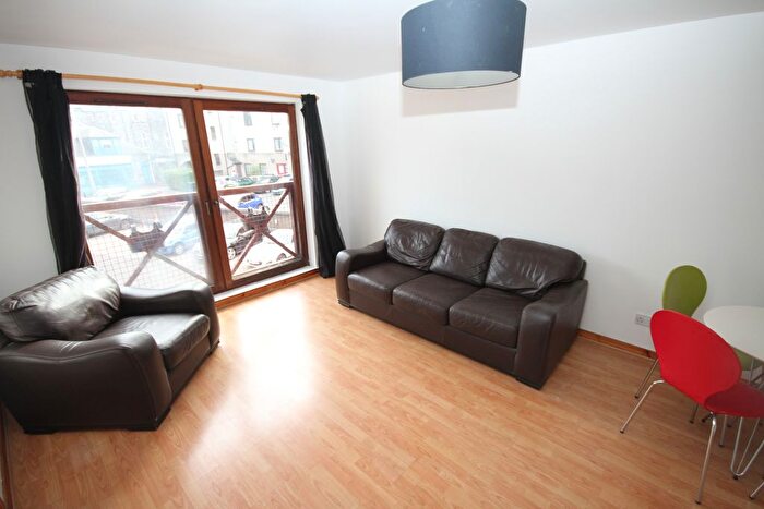 2 Bedroom Flat To Rent In Timber Bush, Leith, Edinburgh, EH6