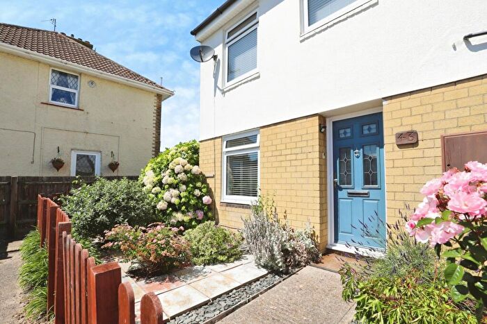 3 Bedroom End Of Terrace House For Sale In Castlerough Lane, Kemsley, Sittingbourne, Kent, ME10
