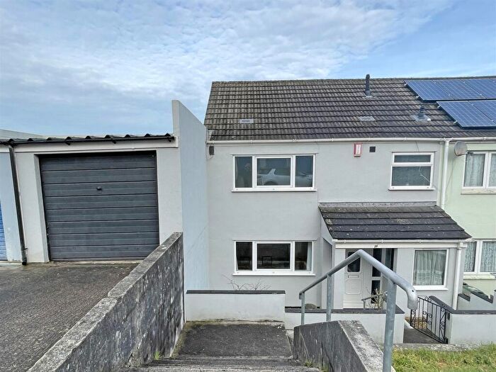 3 Bedroom End Of Terrace House For Sale In Humber Close, Deer Park, Plymouth, PL3