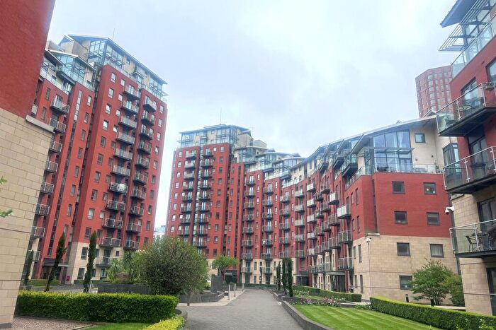 1 Bedroom Apartment For Sale In Gotts Road, Leeds, LS12