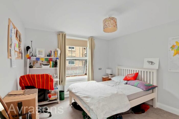 2 Bedroom Flat To Rent In Crewdson Road, London, SW9