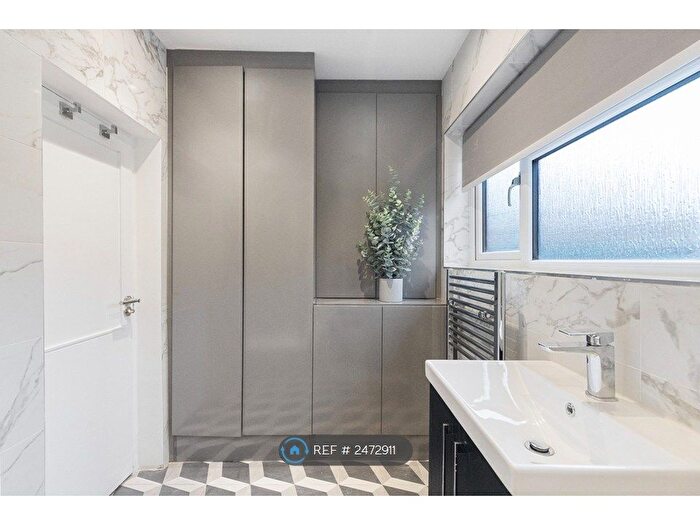 1 Bedroom Flat To Rent In Walm Lane, London, NW2