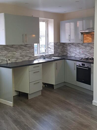 2 Bedroom Flat To Rent In A Barton Lane, Manchester, M30