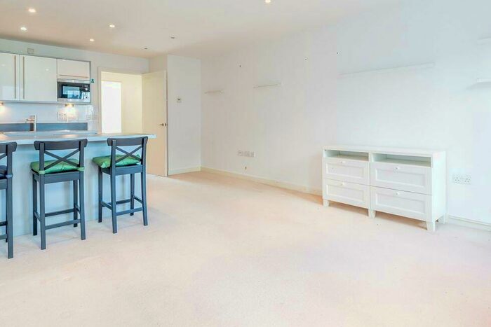 2 Bedroom Flat To Rent In Eden Grove, Holloway, N7