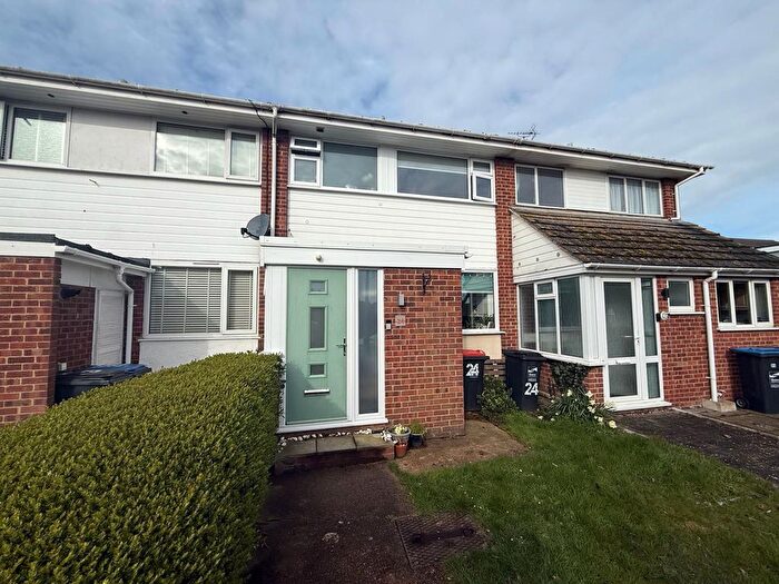 2 Bedroom Terraced House For Sale In Magdalen Court, Broadstairs, CT10