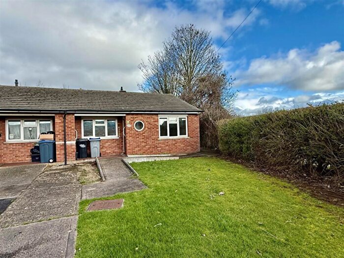 1 Bedroom Bungalow For Sale In Redland, Chippenham, SN14