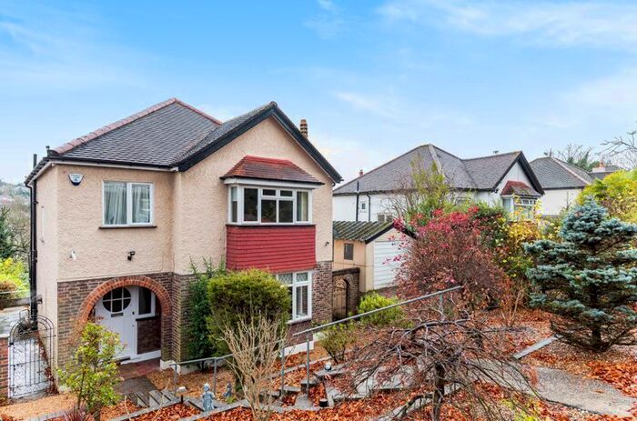 4 Bedroom Detached House To Rent In The Drive, Coulsdon CR5