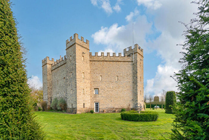 6 Bedroom Detached House For Sale In Stowe Buckingham, Buckinghamshire, MK18