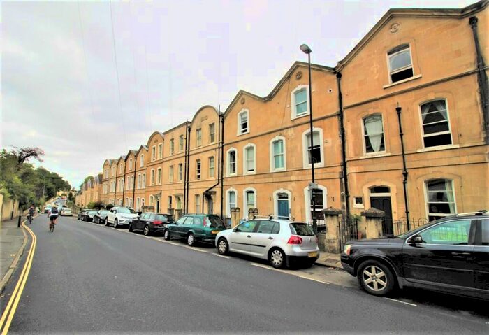 2 Bedroom Apartment To Rent In Belgrave Terrace, Bath, BA1