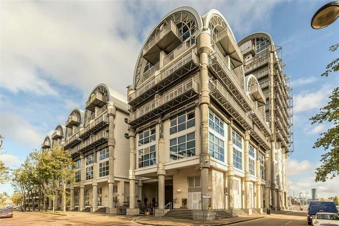 2 Bedroom Flat To Rent In Sweden Gate, London, SE16