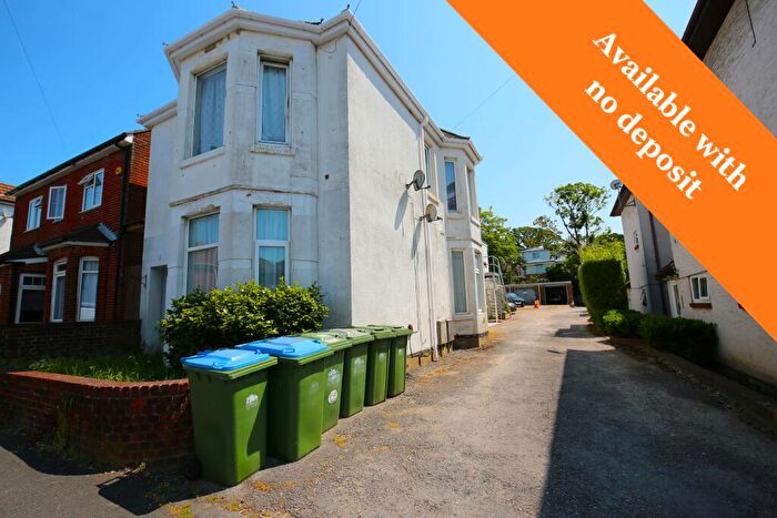 1 Bedroom Flat To Rent In Bullar Road, Bitterne Park, Southampton, Hampshire, SO18