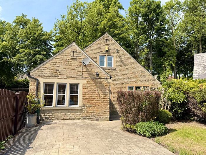 4 Bedroom Detached House For Sale In Granny Hall Lane, Hove Edge, Brighouse, HD6