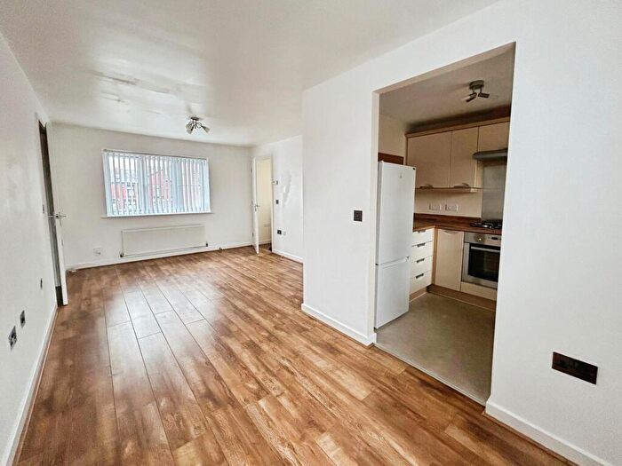 1 Bedroom Apartment For Sale In Kelstern Close, Bolton, BL2