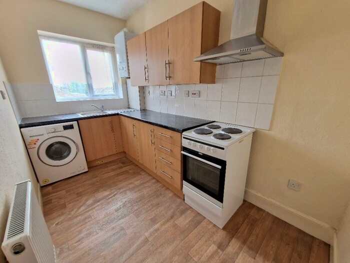 1 Bedroom Flat To Rent In Bounces Road, Edmonton, N9