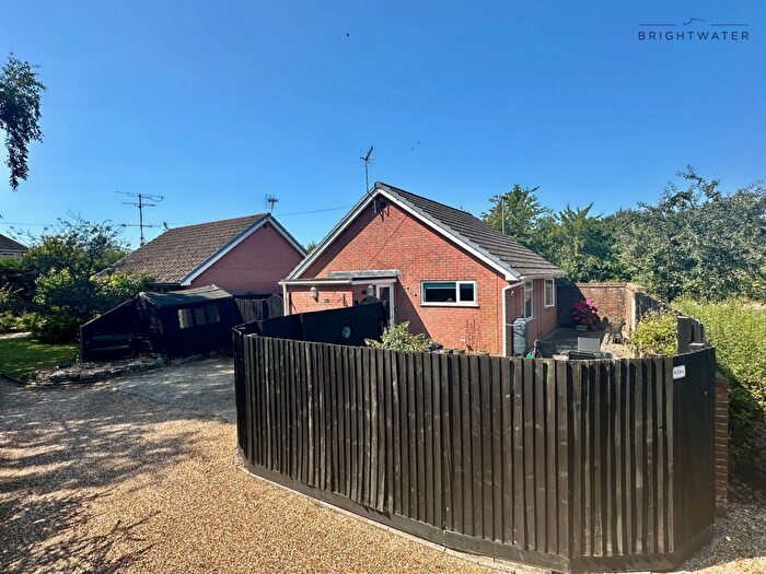 2 Bedroom Detached Bungalow For Sale In Parsonage Barn Lane, Ringwood, BH24