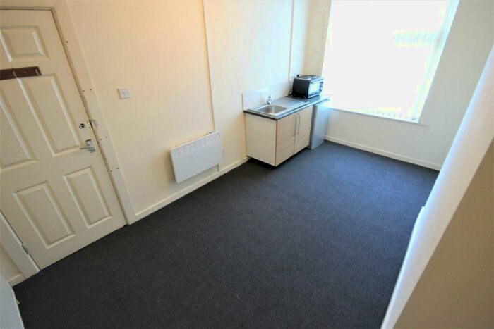 1 Bedroom Flat To Rent In Conference Road, Armley, Leeds, LS12