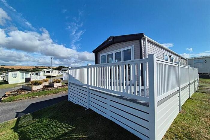 Park Home For Sale In Newquay, TR8