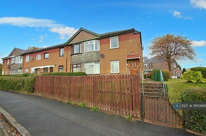3 Bedroom Flat To Rent In Gauldry Avenue, Glasgow, G52