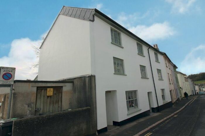 1 Bedroom Flat To Rent In East Street, Ashburton, Newton Abbot, TQ13