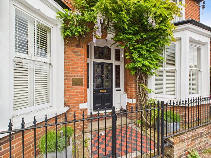 4 Bedroom Detached House For Sale In Rawstorn Road, Colchester, Essex, CO3