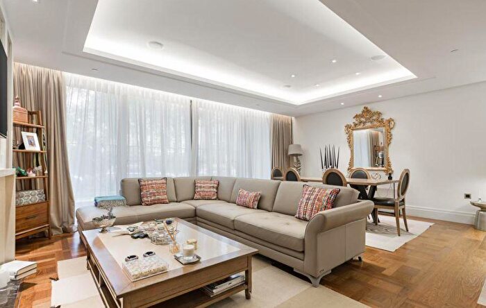 3 Bedroom Apartment To Rent In Prince Regent Court, Avenue Road, London, NW8