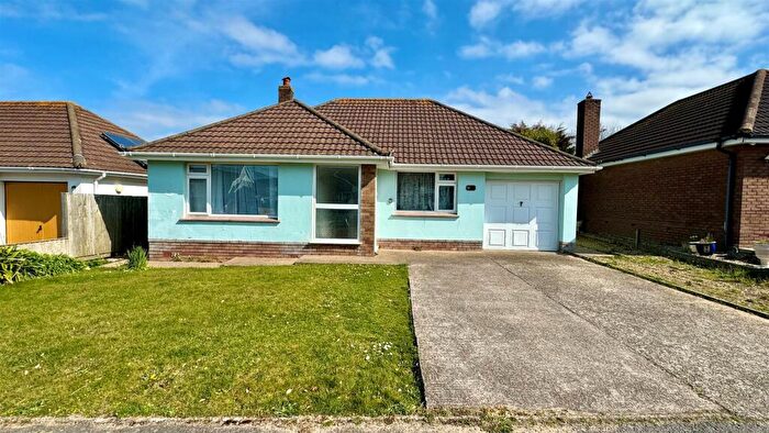 2 Bedroom Bungalow For Sale In Croyde, EX33