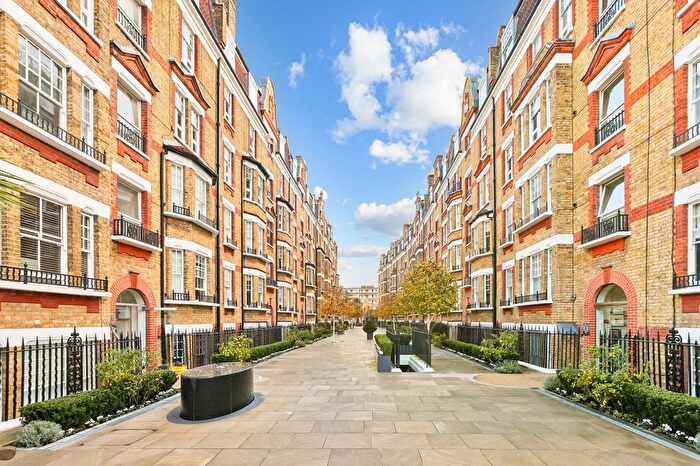 2 Bedroom Flat For Sale In Marlborough, Walton Street, SW3