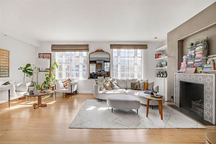 3 Bedroom Flat For Sale In Phillimore Court, Kensington High Street, London, W8