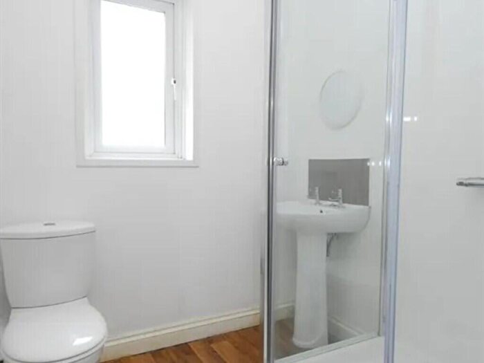 4 Bedroom Apartment To Rent In A North Street, PL4